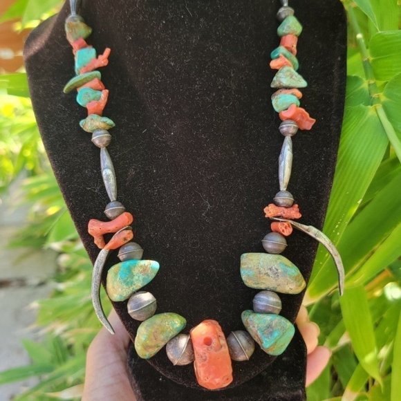 WOW Native American heavy 1940s sterling bench beads, turquoise, and coral - Picture 13 of 14